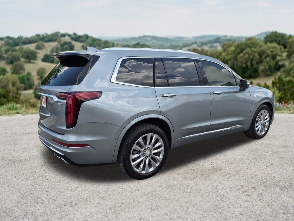 Used 2023 Cadillac XT6 Premium Luxury w/ Technology Package FWD image 10