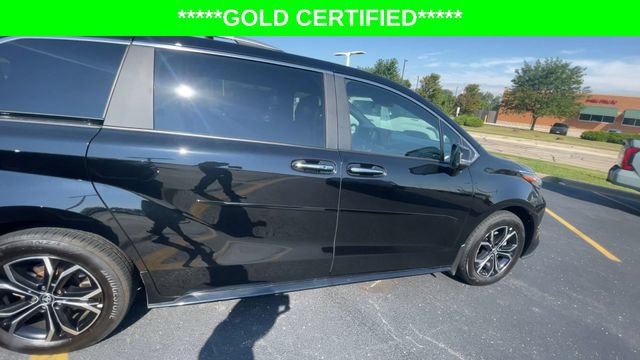 Certified 2025 Toyota Sienna Platinum AWD/4WD image 3