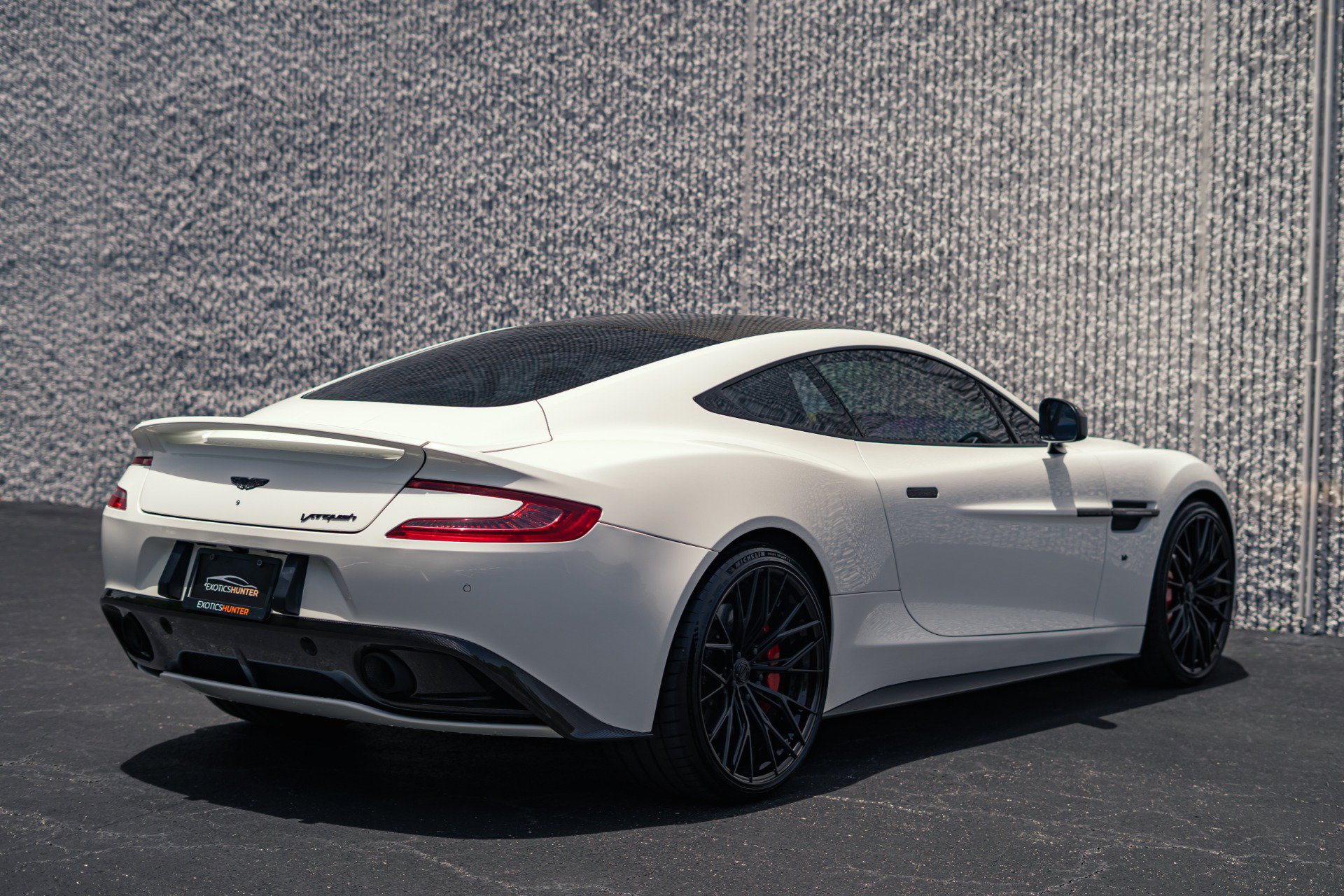 Used 2015 Aston Martin Vanquish Coupe RWD image 39