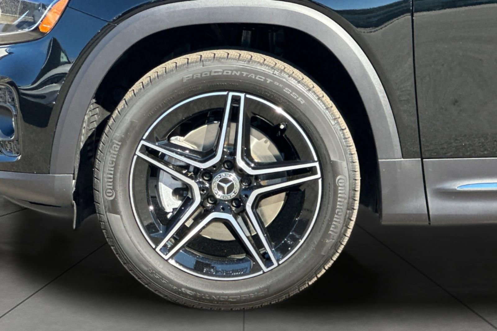 New 2026 Mercedes-Benz GLB 250 image 3