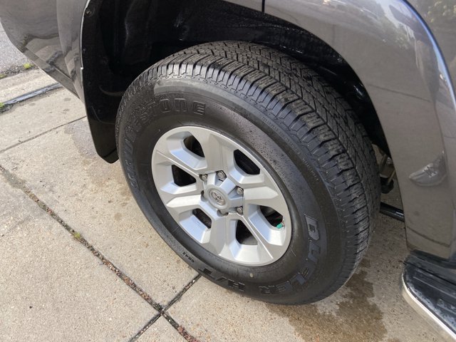 Used 2016 Toyota 4Runner SR5 Premium RWD image 31