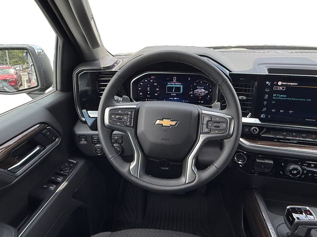 New 2026 Chevrolet Silverado 1500 LT w/ Z71 Off-Road Package AWD/4WD image 12