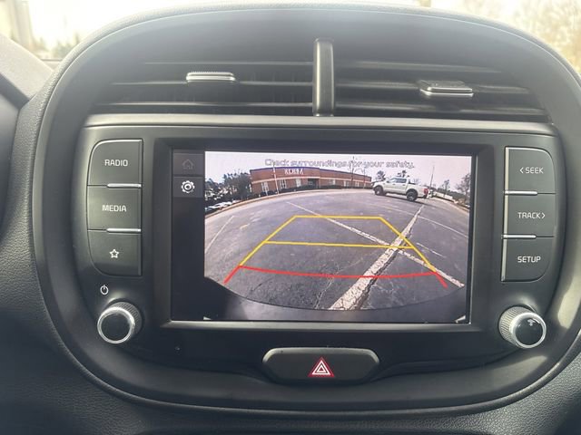 Used 2022 Kia Soul LX image 27