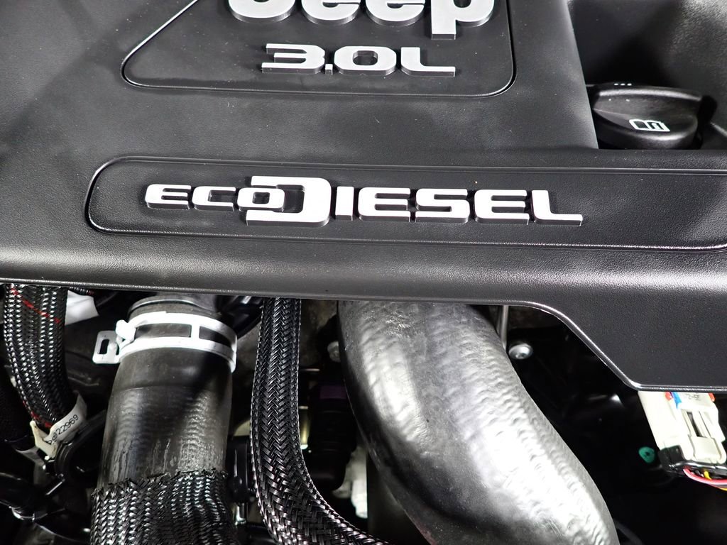 Used 2023 Jeep Gladiator Willys image 10