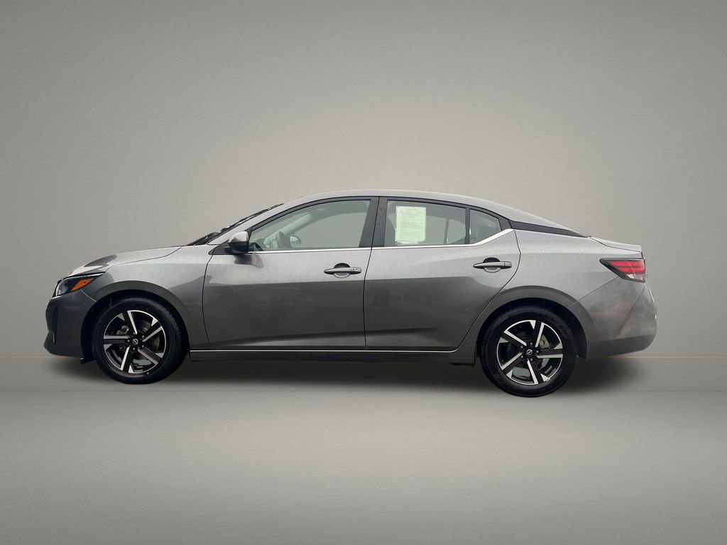 Used 2024 Nissan Sentra SV FWD image 2