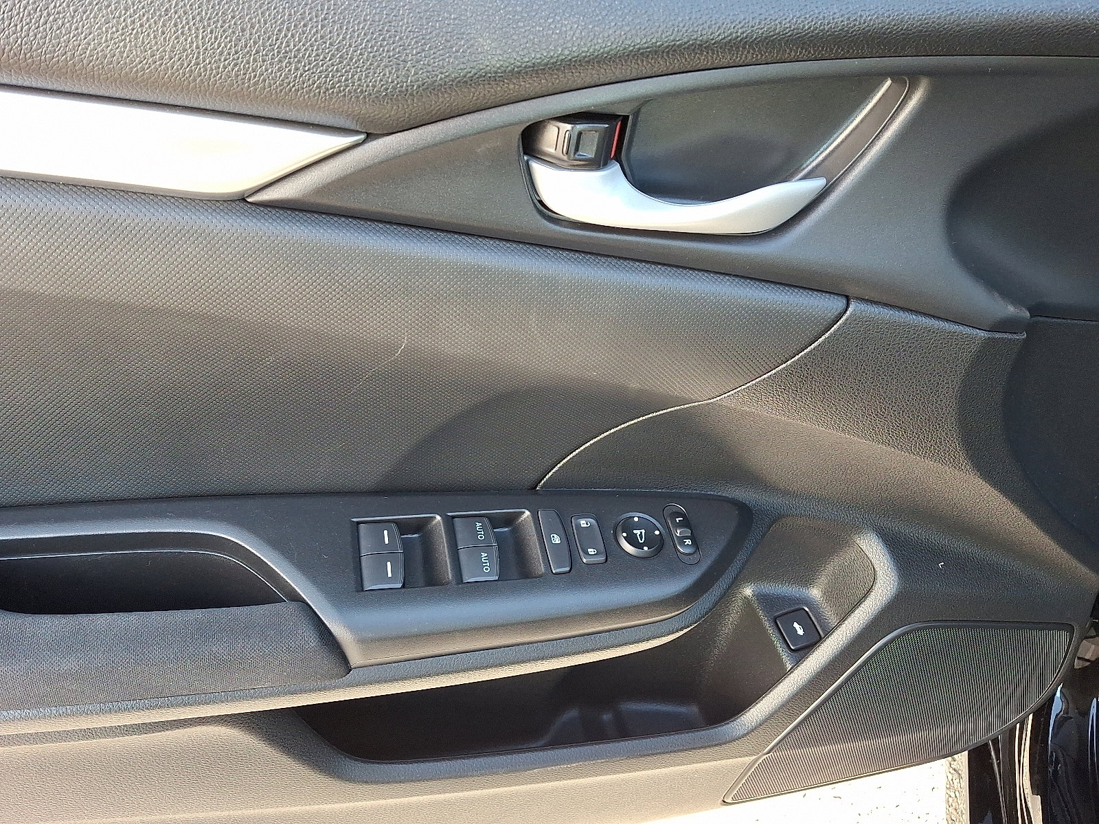 Used 2021 Honda Civic LX image 12