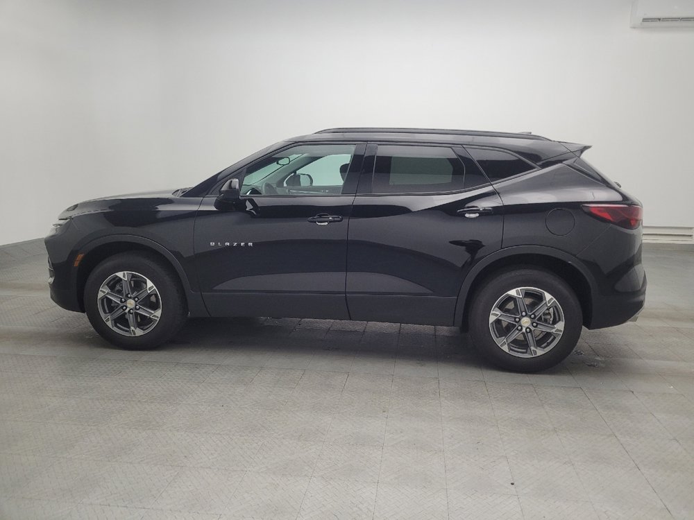 Used 2024 Chevrolet Blazer LT w/ Convenience Package FWD image 3