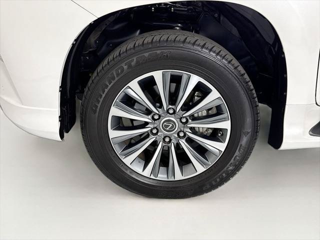 Certified 2023 Lexus GX 460 Luxury w/ Off Road Package AWD/4WD image 30