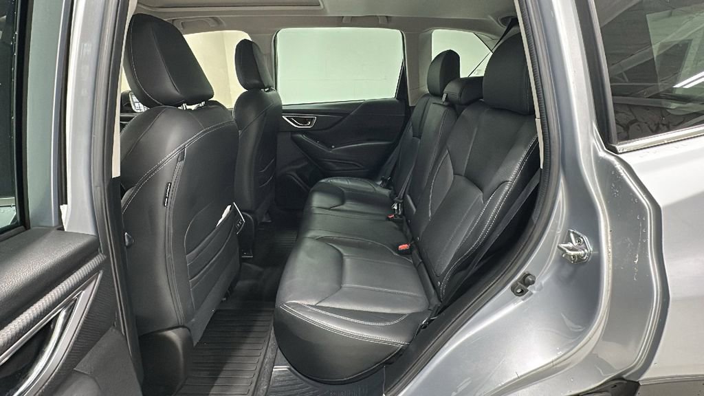 Used 2022 Subaru Forester Touring image 11
