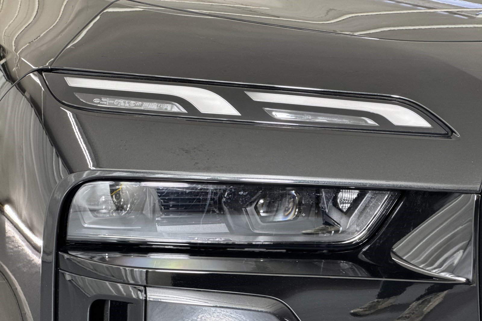 New 2026 BMW 740i w/ Premium Package RWD image 11