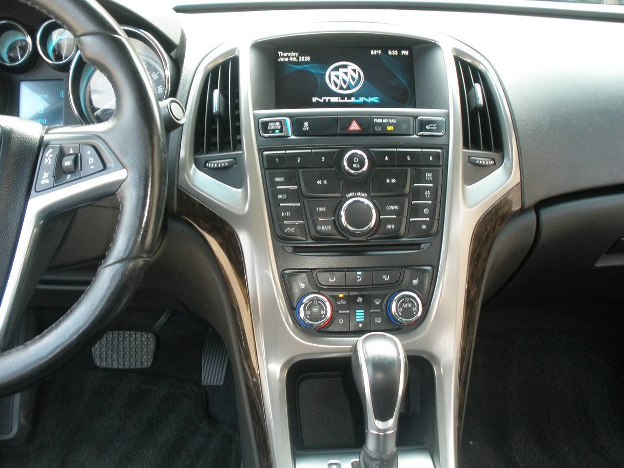 Used 2012 Buick Verano Leather FWD image 28