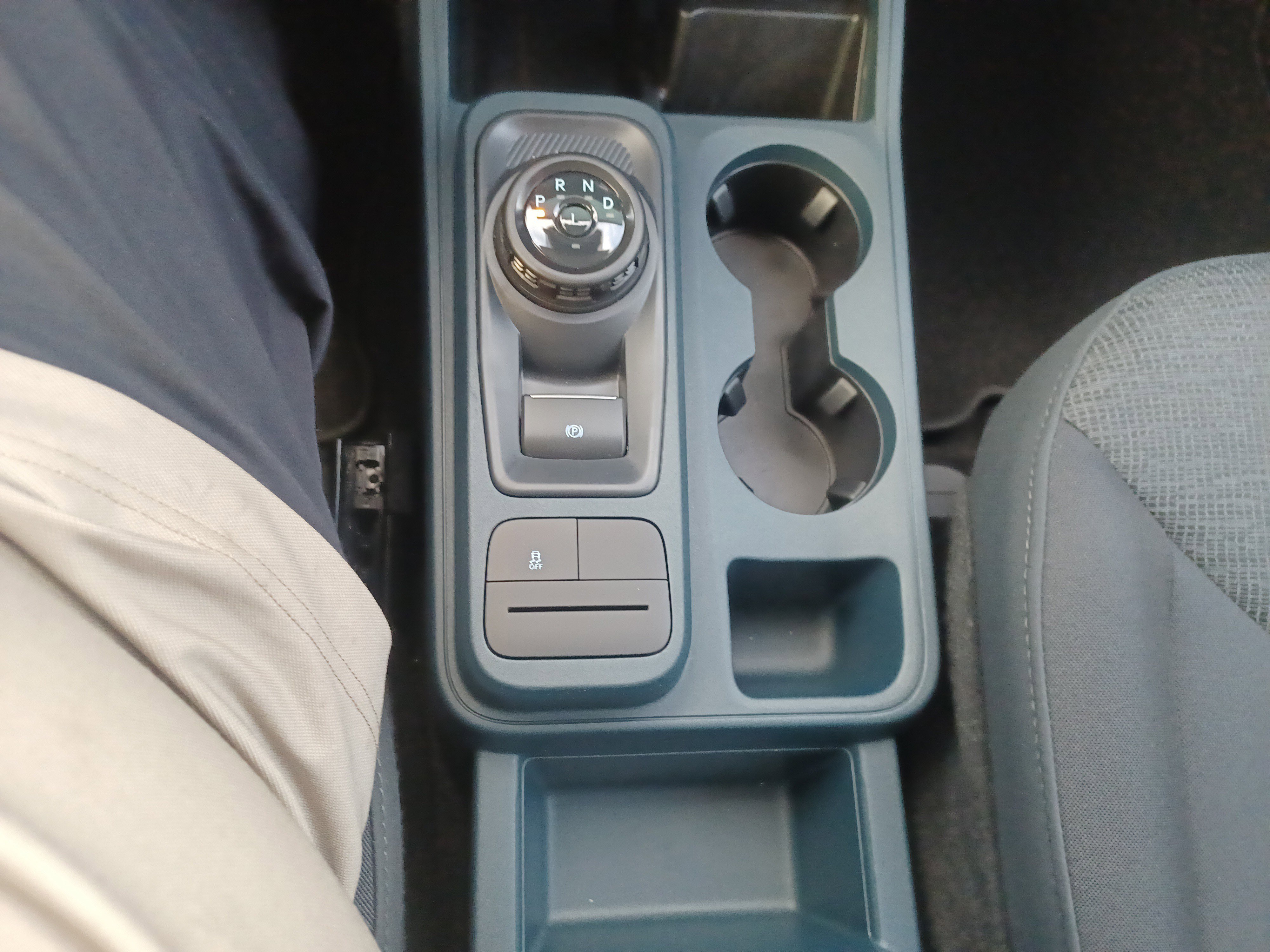 New 2025 Ford Maverick XL image 24