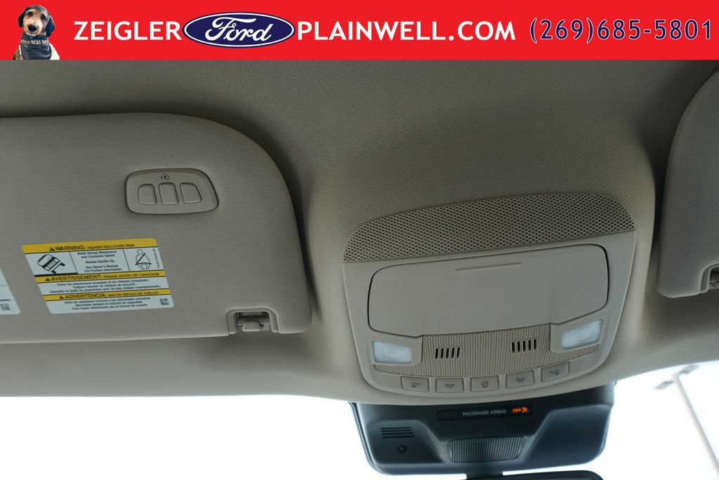 Used 2024 Ford Expedition XLT AWD/4WD image 32