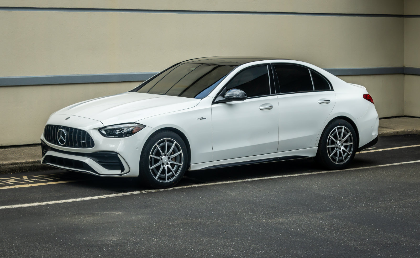 Used 2023 Mercedes-Benz C 43 AMG 4MATIC Sedan image 3