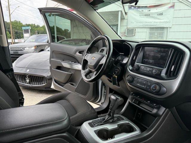Used 2018 Chevrolet Colorado LT w/ Safety Package RWD image 13