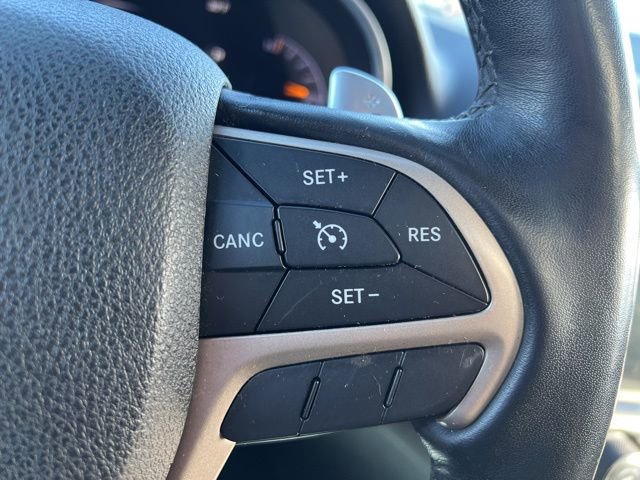 Used 2015 Jeep Grand Cherokee Limited image 24