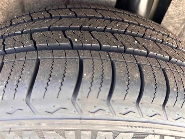 Used 2024 Volkswagen Atlas SE w/ Black Wheel Package image 26