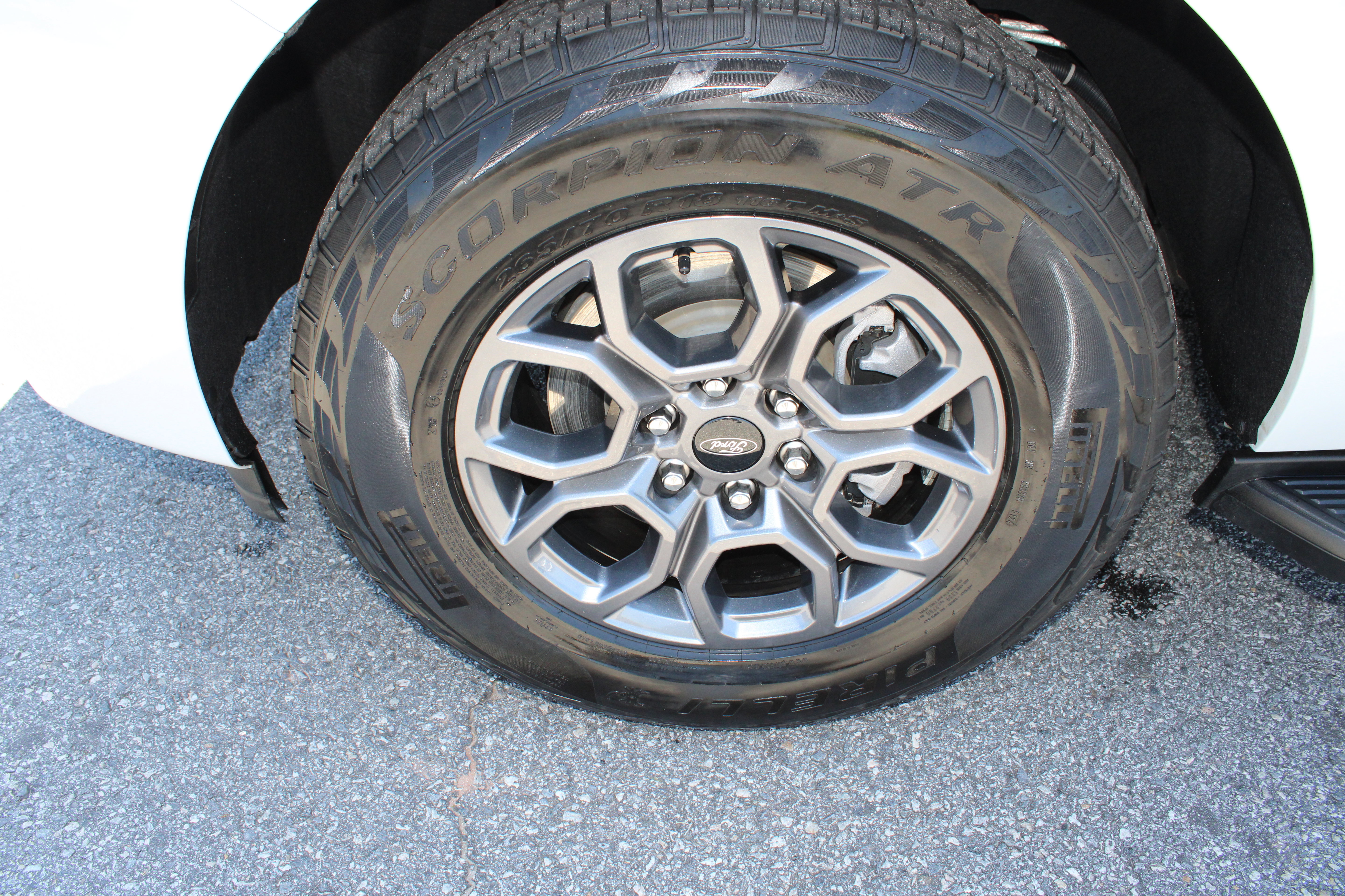 Used 2025 Ford Expedition Active RWD image 10