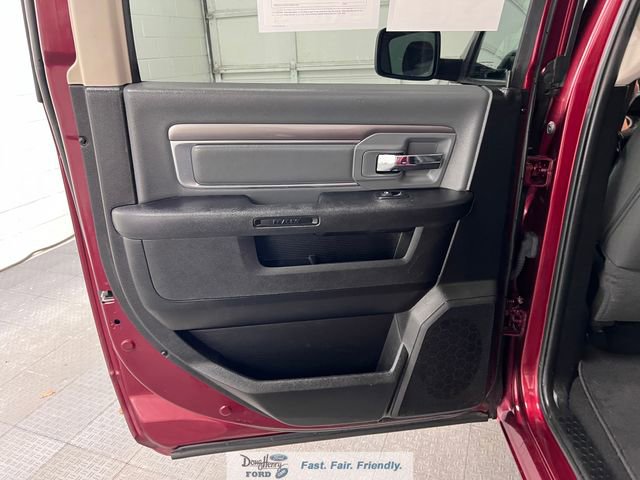 Used 2021 RAM 1500 Classic SLT image 28