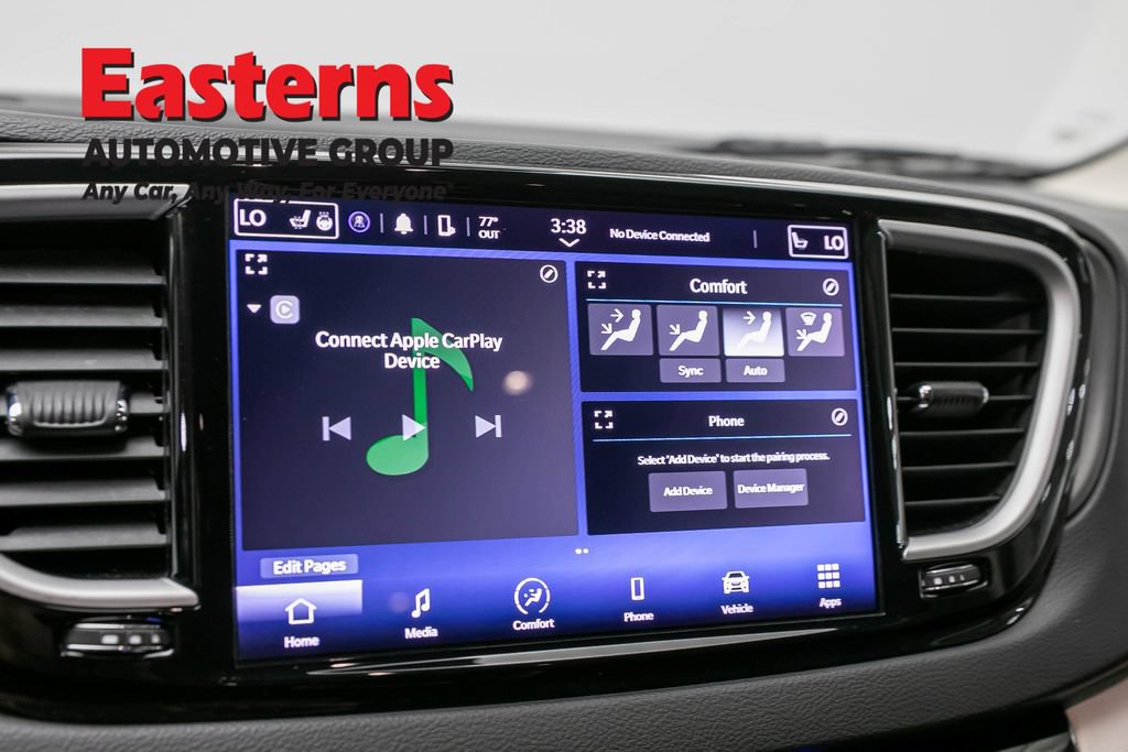 Used 2023 Chrysler Pacifica Touring-L FWD image 20