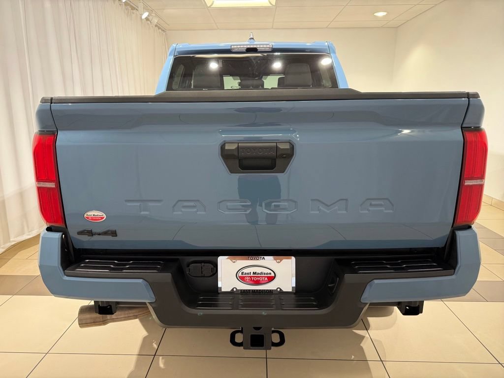 Certified 2026 Toyota Tacoma TRD Off-Road AWD/4WD image 4