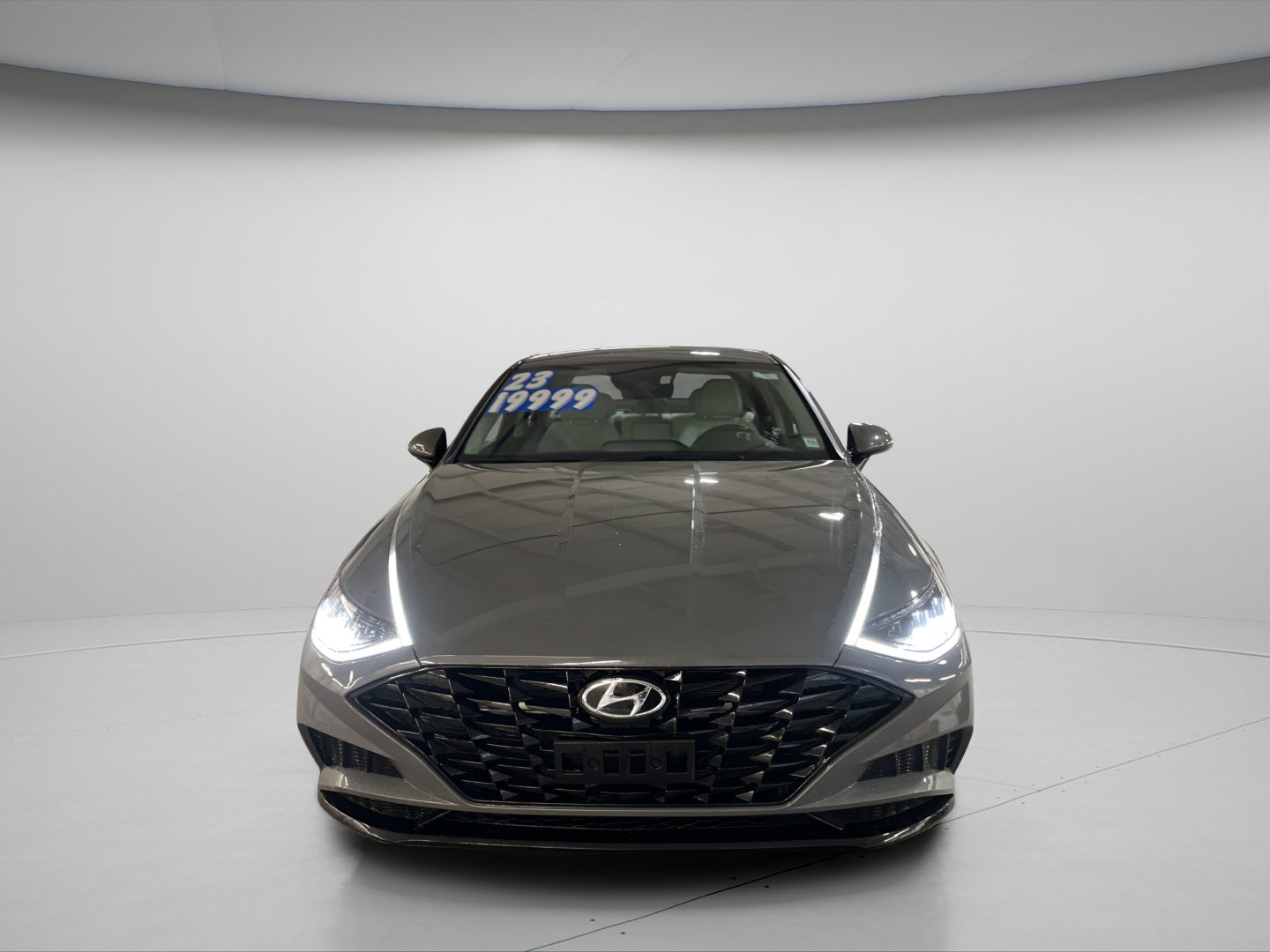 Used 2023 Hyundai Sonata SEL image 2