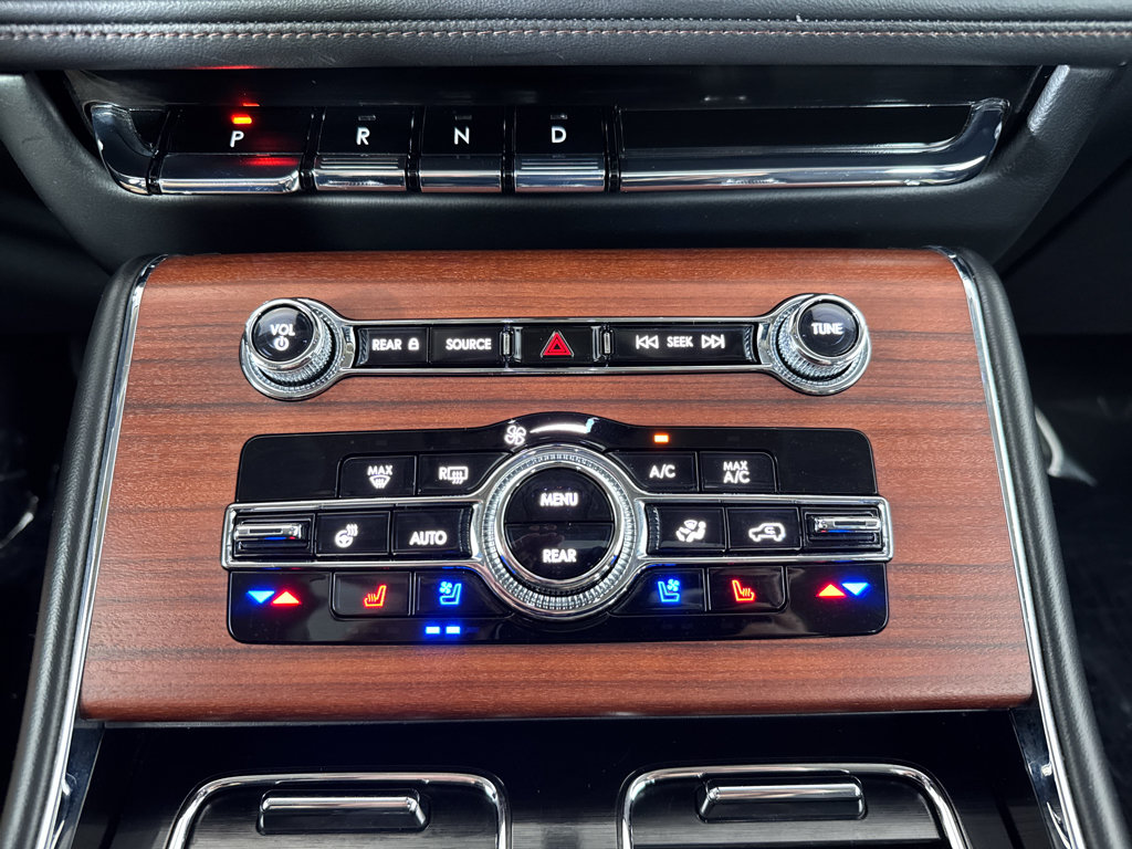 Used 2023 Lincoln Aviator Reserve w/ Elements Package Plus AWD/4WD image 20