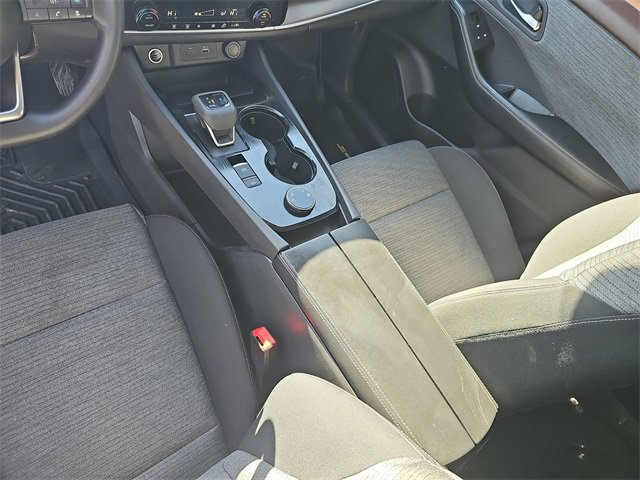 Used 2021 Nissan Rogue SV image 22