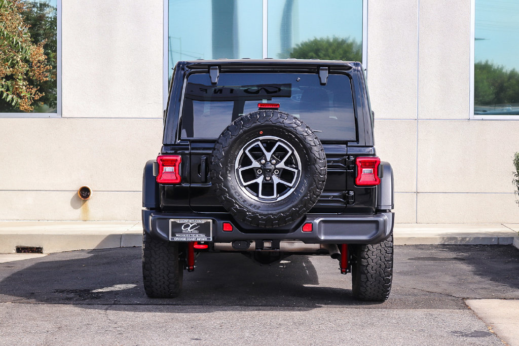 Used 2025 Jeep Wrangler Unlimited Rubicon AWD/4WD image 7