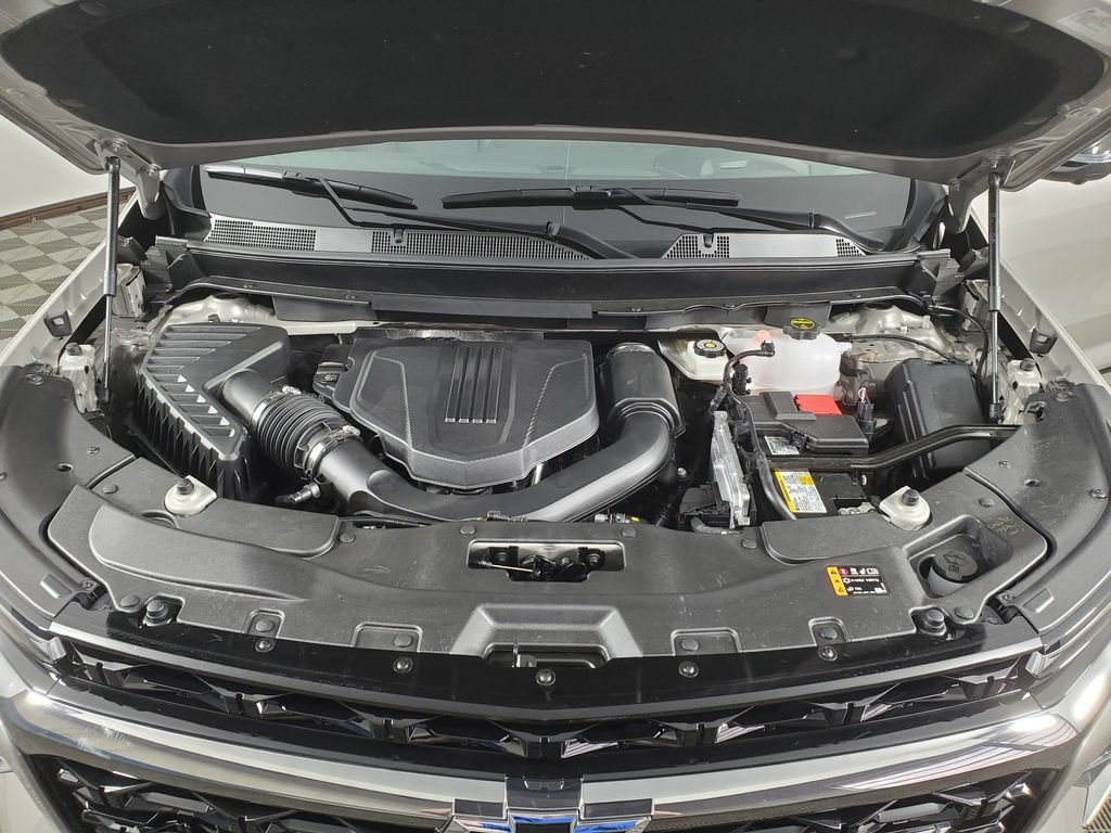 New 2026 Chevrolet Traverse Z71 w/ Driver Confidence Package AWD/4WD image 9