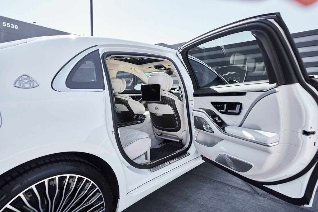 Used 2025 Mercedes-Benz Maybach S 680 4MATIC image 28