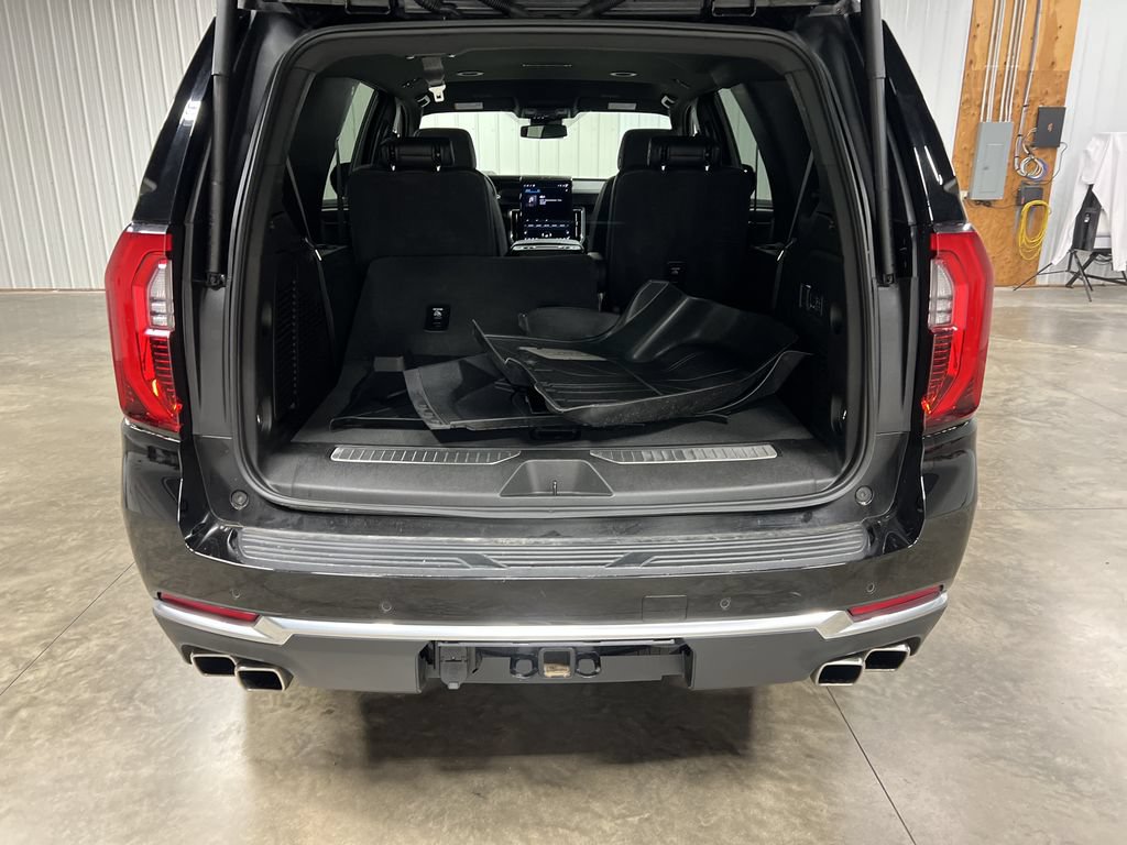 Certified 2025 GMC Yukon Denali AWD/4WD image 12