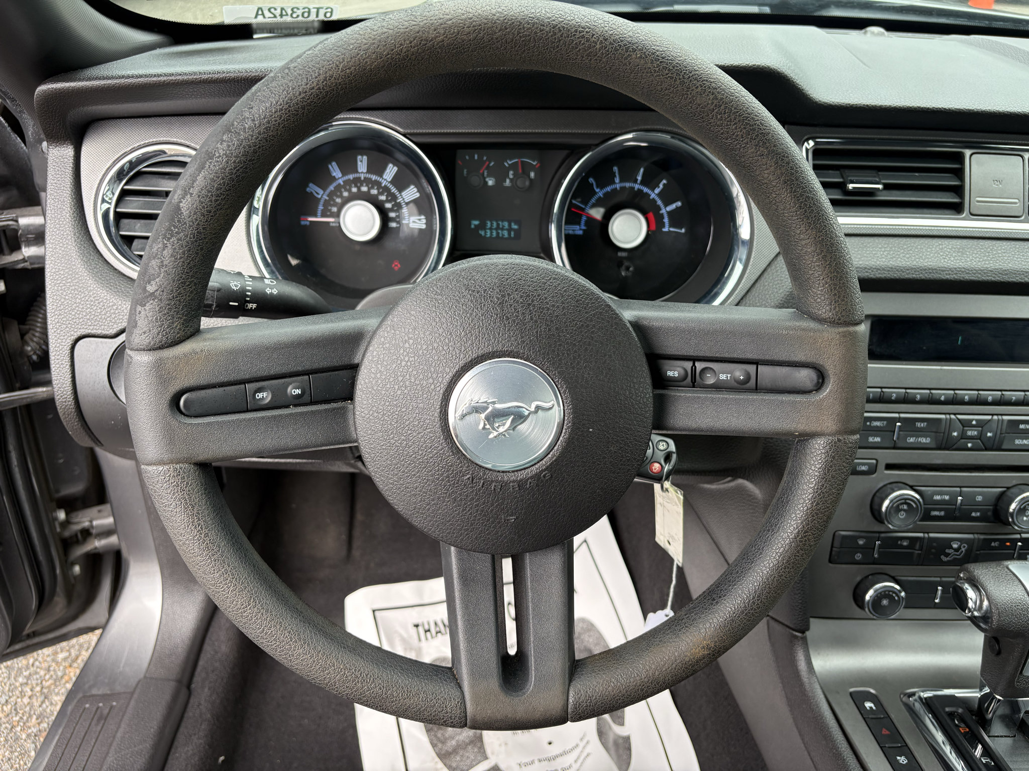 Used 2010 Ford Mustang Coupe RWD image 12