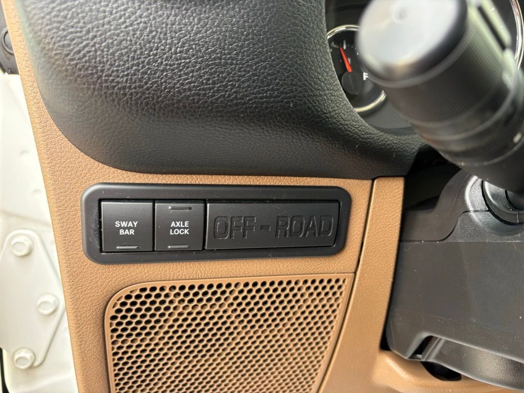 Used 2012 Jeep Wrangler Unlimited Rubicon w/ Connectivity Group image 19