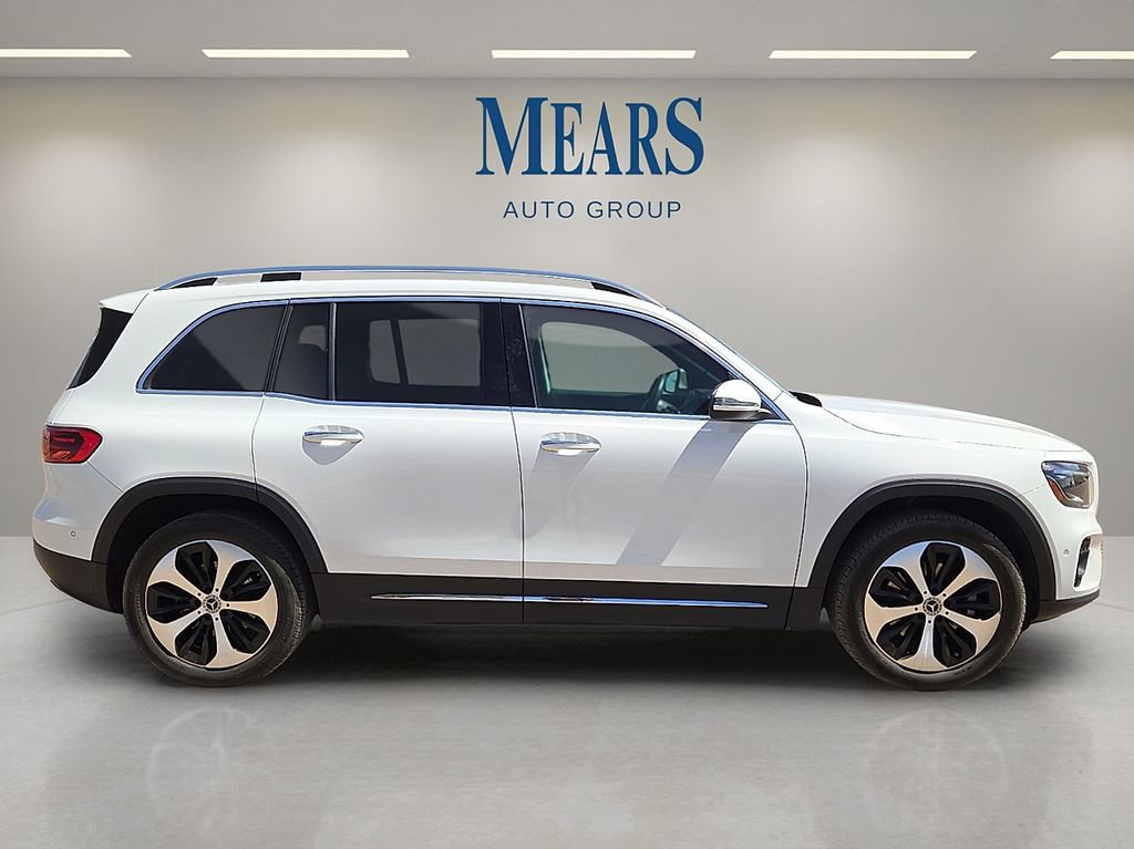 Used 2025 Mercedes-Benz GLB 250 4MATIC image 6