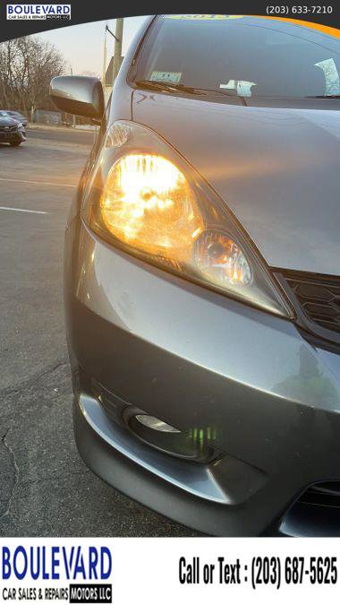 Used 2013 Honda Fit Sport image 12