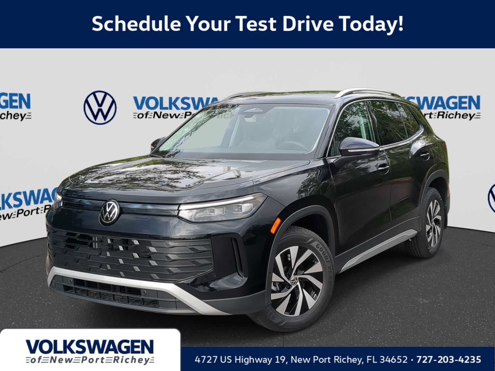 New 2025 Volkswagen Tiguan S FWD image 1