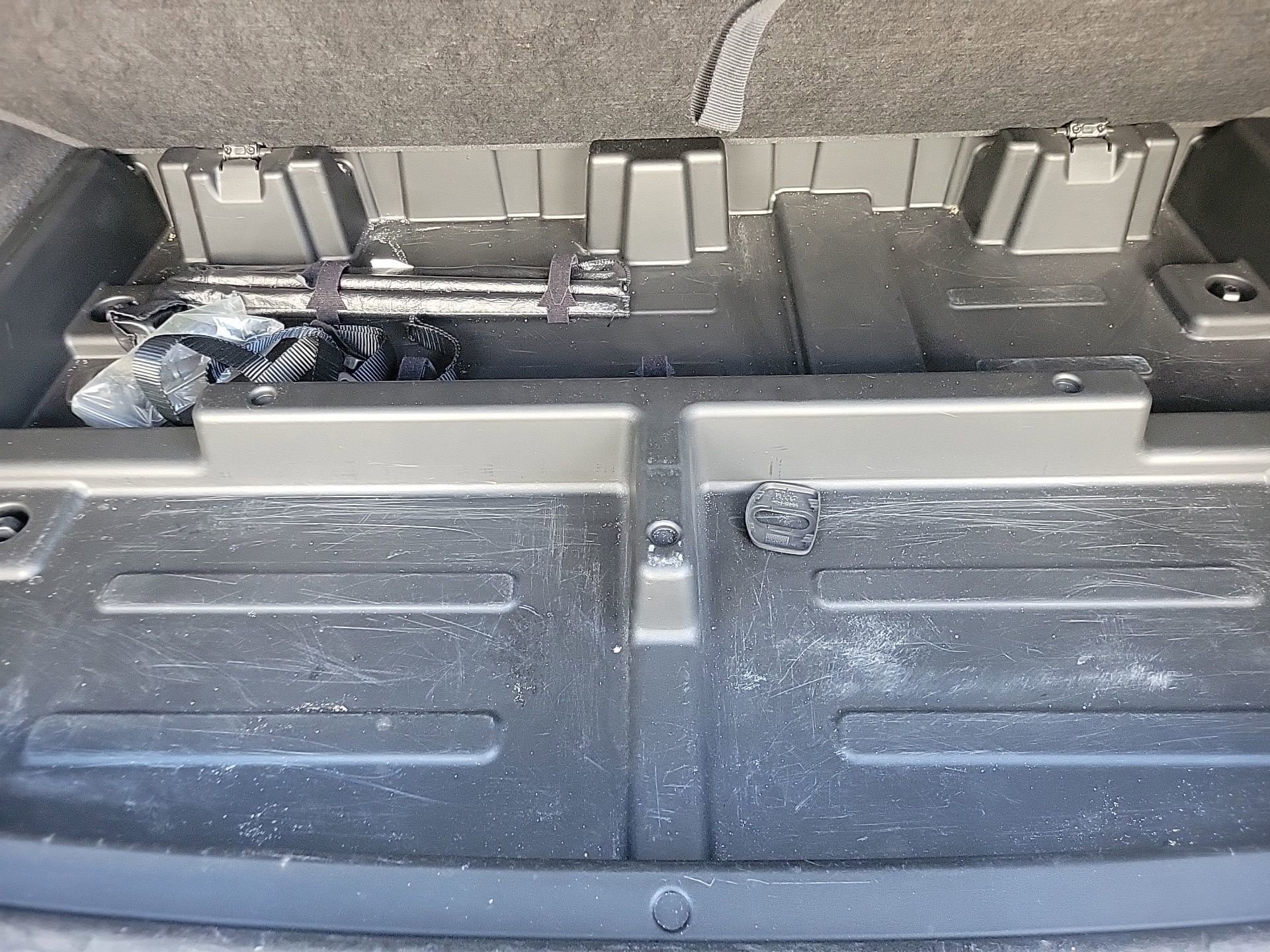 Used 2022 Cadillac Escalade ESV Sport image 16