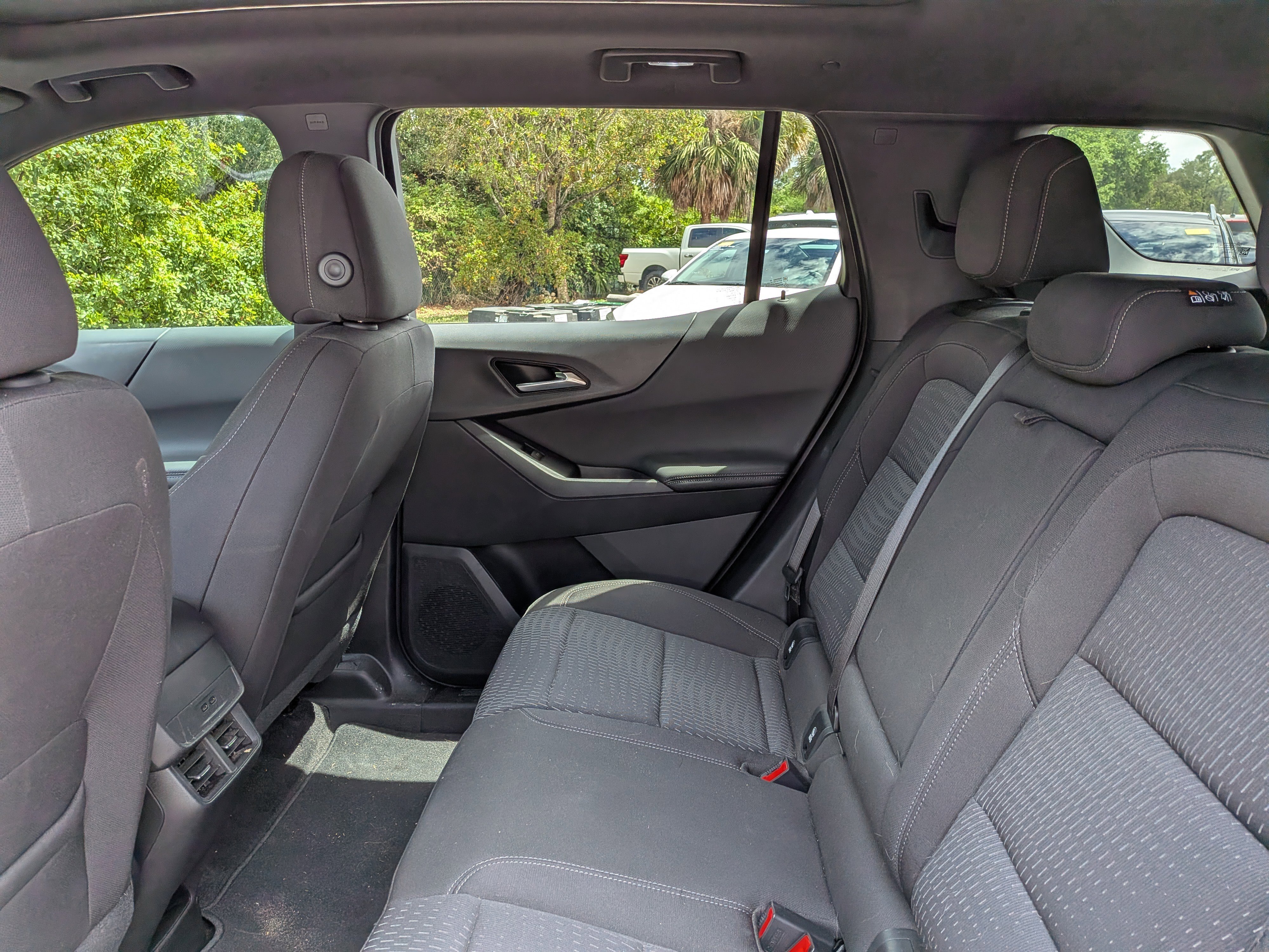 Used 2025 Chevrolet Equinox LT w/ Safety and Technology Package image 15