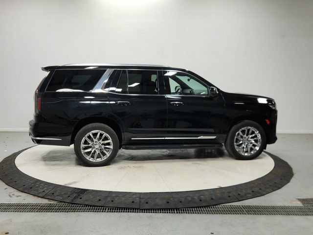 Used 2023 Cadillac Escalade Premium Luxury w/ LPO, Radiant Package AWD/4WD image 9