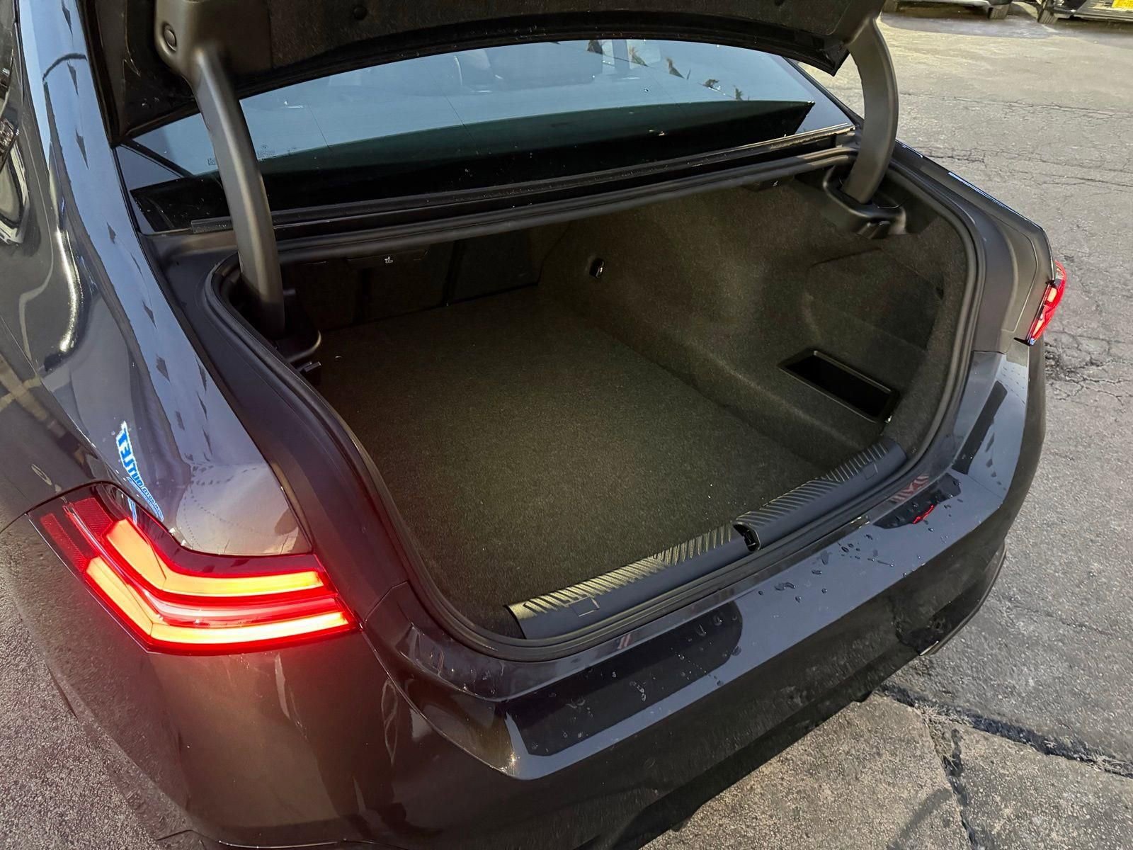 Used 2026 BMW 530i xDrive image 15