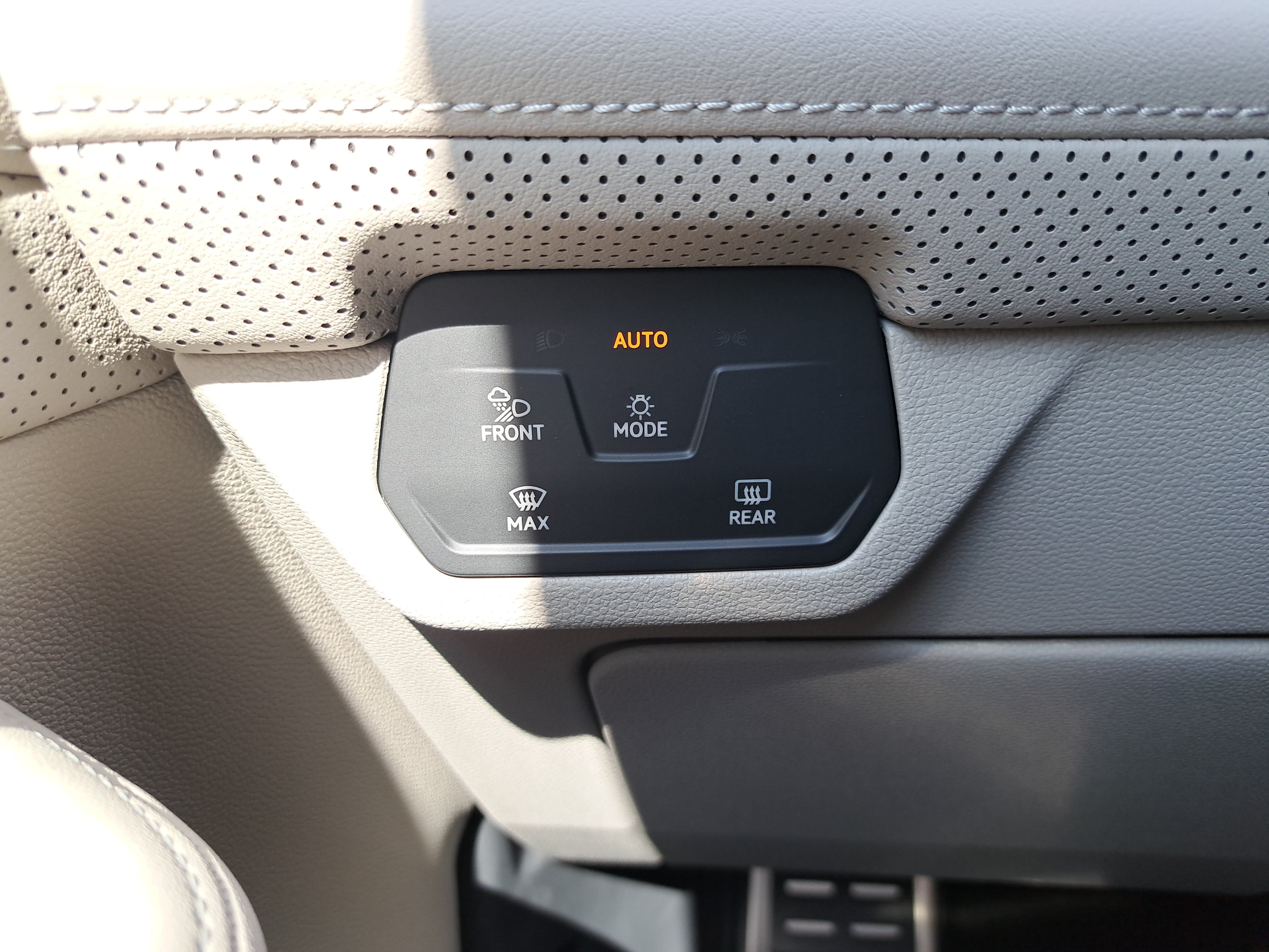 New 2026 Volkswagen Atlas SEL Premium R-Line AWD/4WD image 26