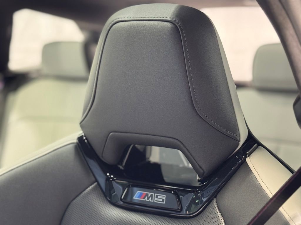 New 2026 BMW M5 Touring image 22