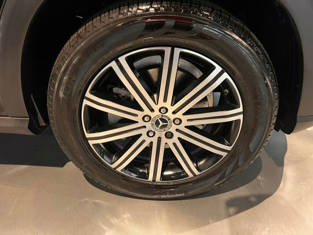 Used 2024 Mercedes-Benz GLE 350 4MATIC image 14