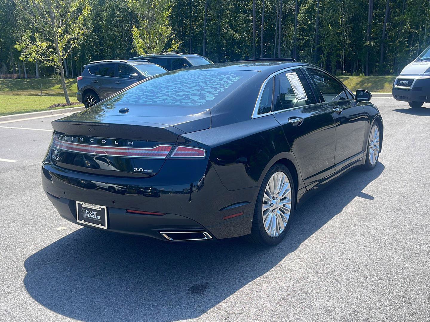 Used 2013 Lincoln MKZ FWD image 7