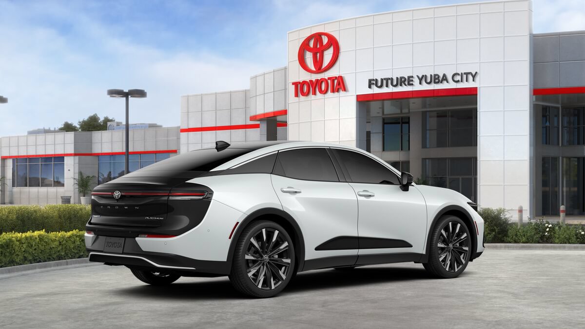 New 2026 Toyota Crown Platinum AWD/4WD image 12