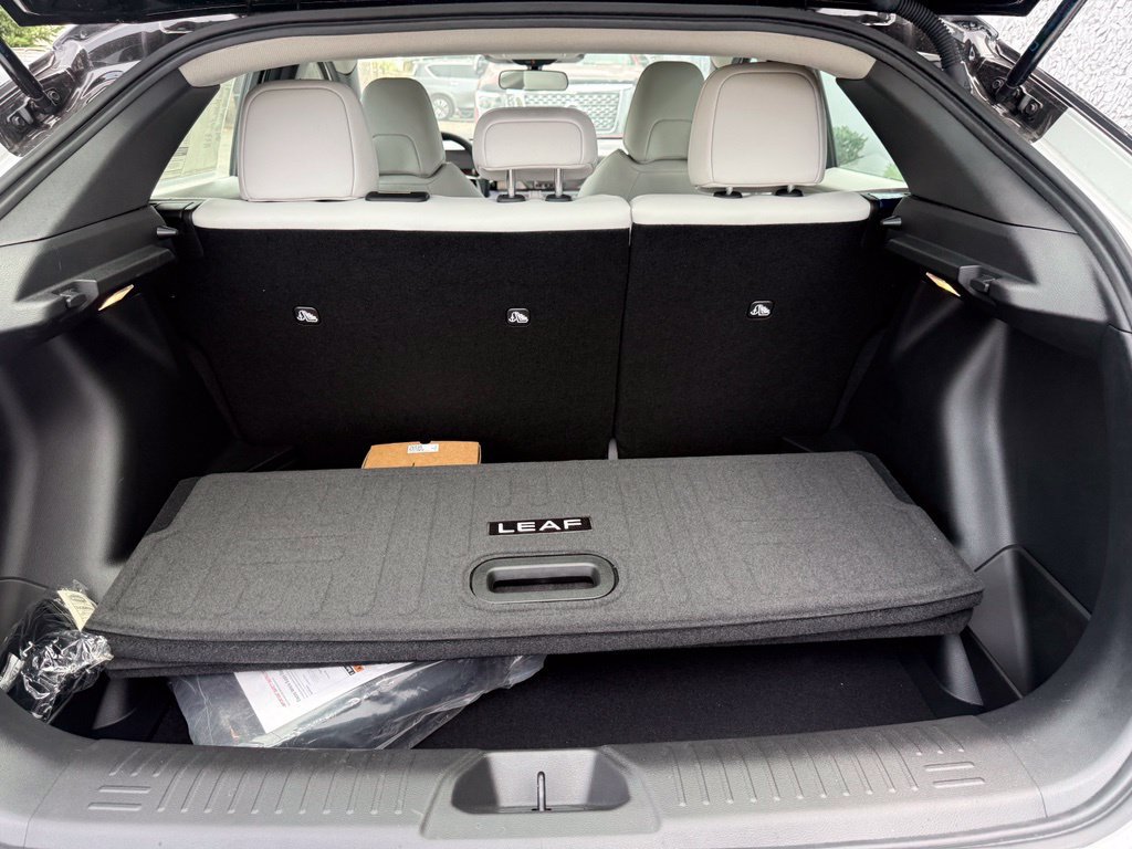 New 2026 Nissan Leaf SV Plus w/ Floor Mat Package (SV+) FWD image 8