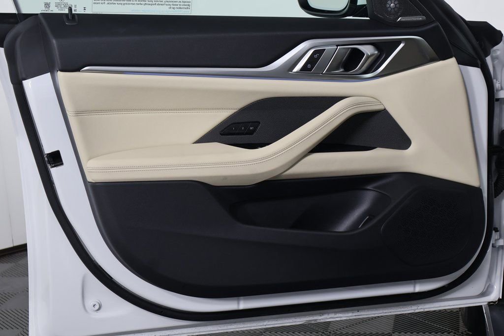 Used 2025 BMW i4 eDrive40 w/ Premium Package RWD image 12