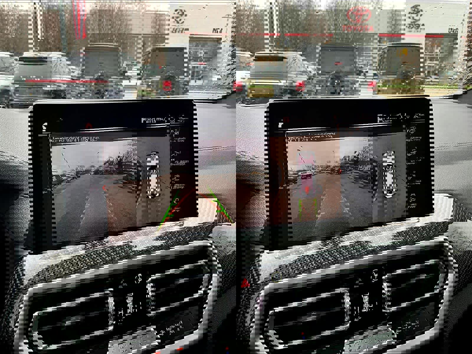 Used 2022 BMW X4 M40i w/ Parking Assistance Package image 19