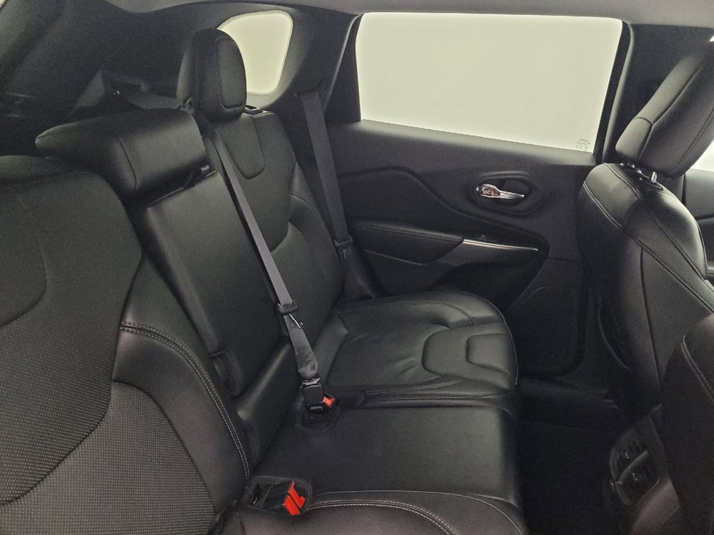 Used 2021 Jeep Cherokee Limited AWD/4WD image 19